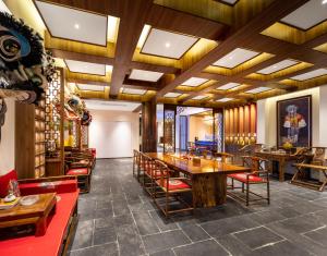 Posezení v ubytování Honglu Garden Hotel Xi'aHonglu Garden Hotel Xi'an Bell and Drum Tower Huimin Street Store & 2 bottles of Budweiser beer for free