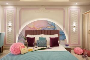 Letto o letti in una camera di Sarang Palace - A Luxury Boutique Hotel