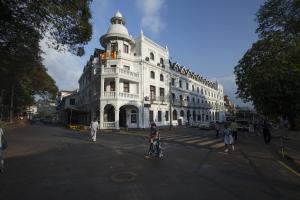 Gallery image of Queen's Hotel in Kandy