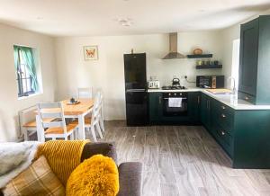 Fotografie z fotogalerie ubytování Shannon Castle Holiday Cottages - Type D by Trident Holiday Homes v destinaci Ballysteen