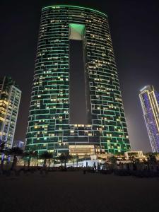 Fotografie z fotogalerie ubytování Cosy 2 bedroom apartment v Dubaji