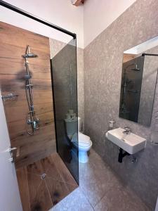 Koupelna v ubytování Kallithea INN