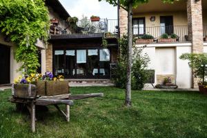 Vonkajšia záhrada v ubytovaní Agriturismo Cascina Rosengana