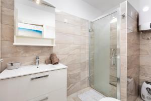 Koupelna v ubytování Apartments Tea + 22 fotografií