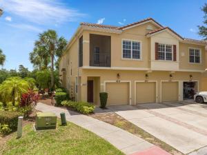 a large house with a car parked in front of it at A hidden Gem in plain sight in Orlando