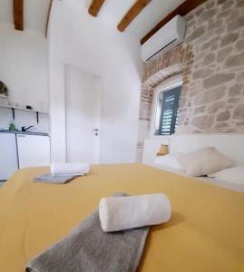 Кровать или кровати в номере Šibenik Style Suites