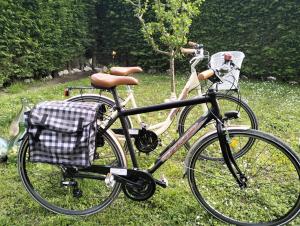a bike parked in the grass in a field at Country House Campofiore in Pontelongo