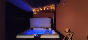 Tiện nghi spa/dịch vụ chăm sóc sức khỏe tại Maison Floirac 6 personnes avec spa