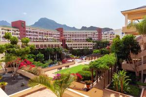Üldine mäevaade või majutusasutusest Hotel Best Jacaranda pildistatud vaade