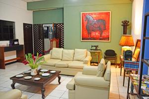 אזור ישיבה ב-Hostal Pacifico Chinandega