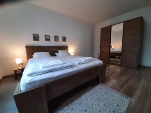 Posteľ alebo postele v izbe v ubytovaní Zrínyi 11 Apartments