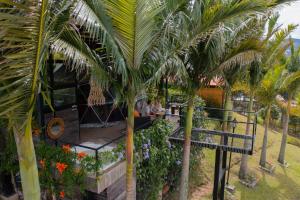 Giardino di Glamping Montecarlo Domo Geodesico y Sauna Finlandés Guatapé