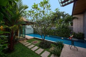 Bazén v ubytování Villa Hahana by Tropiclook nebo v jeho okolí