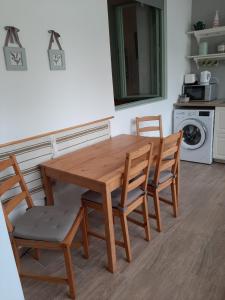 Kuchyňa alebo kuchynka v ubytovaní Zrínyi 11 Apartments