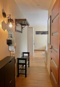 Postel nebo postele na pokoji v ubytování Smelte Studio Apartment