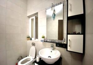 Bagno di Cozy appartament sea view