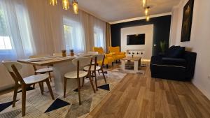 Posezení v ubytování YFB I 130m2 Designwohnung mit 2 Bädern