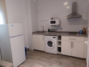 Kuchyňa alebo kuchynka v ubytovaní Apartamento en el casco antiguo en plena Alameda