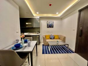 Mynd úr myndasafni af Arcadia Condo with Pool access-E & Gym-Sauna and Fast NET í Pattaya South