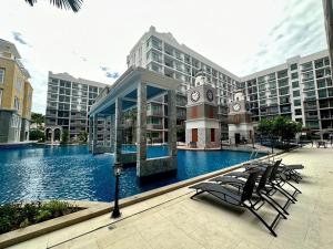 Mynd úr myndasafni af Arcadia Condo with Pool access-E & Gym-Sauna and Fast NET í Pattaya South