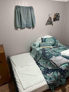 Кровать или кровати в номере Cabin