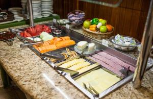 Jídlo v hotelu nebo okolí + 37 fotografií