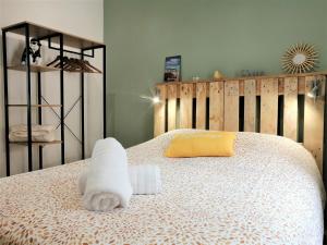 Posteľ alebo postele v izbe v ubytovaní Cosy room - centre ville - 2 pers