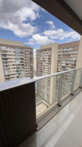 Balkon atau teras di Lindo apartamento no shopping