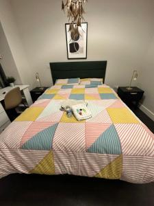 Cama o camas de una habitación en Private Ensuite Room (King size bed)