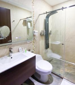 Koupelna v ubytování Hotel Royal Elim International