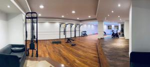 Departamento NYC 2 - Edificio VILAUT by INMOVE Temporarios的健身中心和/或健身设施