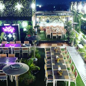 Εστιατόριο ή άλλο μέρος για φαγητό στο HOTEL SILVER STONE