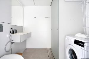 Koupelna v ubytování Serviced Apartments Länsiväylä by UHANDA