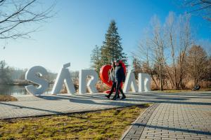 Hostia v ubytovaní Zafír Apartman Sárvár