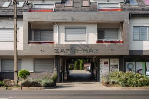 Budova, v ktorej sa apartmán nachádza