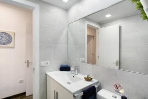 Vonios kambarys apgyvendinimo įstaigoje San Fernando Apartment