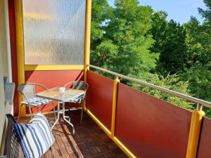 Ein Balkon oder eine Terrasse in der Unterkunft Ferienwohnung Dünenweg Piepen