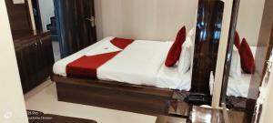 Postel nebo postele na pokoji v ubytování HOTEL KBS