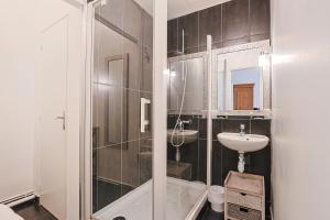 Koupelna v ubytování Hôtel François d'O