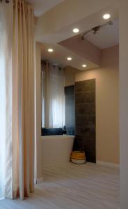 Fotografie z fotogalerie ubytování Casa Rosmini rooms, Dolomia best home v destinaci Trento