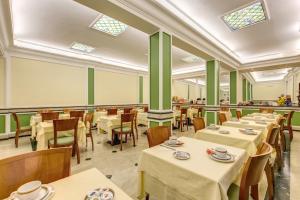 Restaurant ou autre lieu de restauration dans l'établissement Hotel Igea