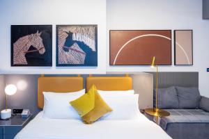 Posezení v ubytování Lux Studio in Downtown, 5 mins to Burj Khalifa & Dubai Mall - MAG318