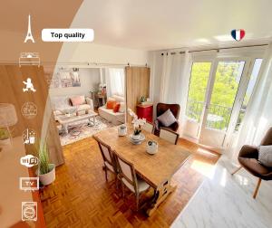 a living room with a table and a couch at Good vibes only apparts "So sweet"- 4 bedrooms - 8 pax - free Parking in Épinay-sur-Seine