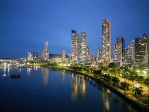 Uma visão geral de Cidade do Panamá ou uma vista da cidade tirada do hotel