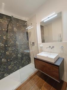 A bathroom at La tua casa a Piazza del Popolo