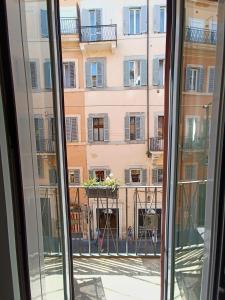 A balcony or terrace at La tua casa a Piazza del Popolo