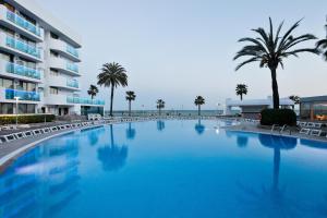 Bazén v ubytování Hotel Best Maritim nebo v jeho okolí