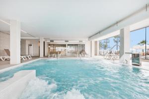Bazén v ubytování Hotel Best Maritim nebo v jeho okolí + 37 fotografií