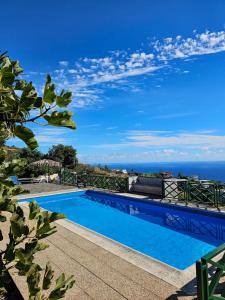 Swimmingpoolen hos eller tæt på Corral de Payo El Lagar