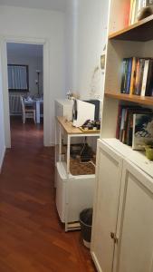 Kuchyň nebo kuchyňský kout v ubytování Glicine & more Forlì